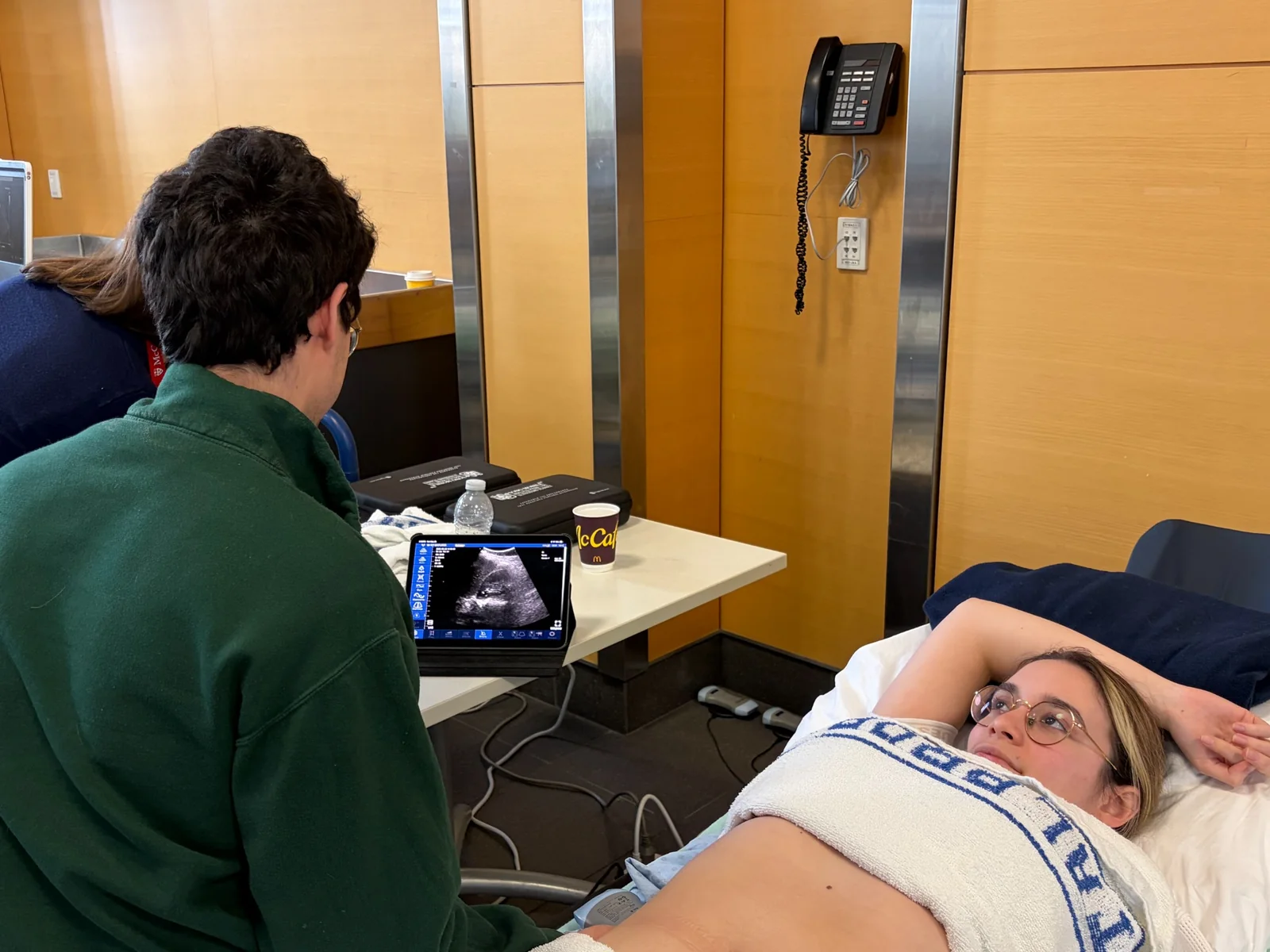 Hands-on POCUS training using Sono Mobile wireless handheld ultrasound at MTL-SONO 2026